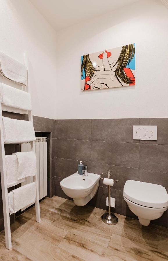 Relax & Emozioni Rooms فاليجيو سول مينشيو المظهر الخارجي الصورة