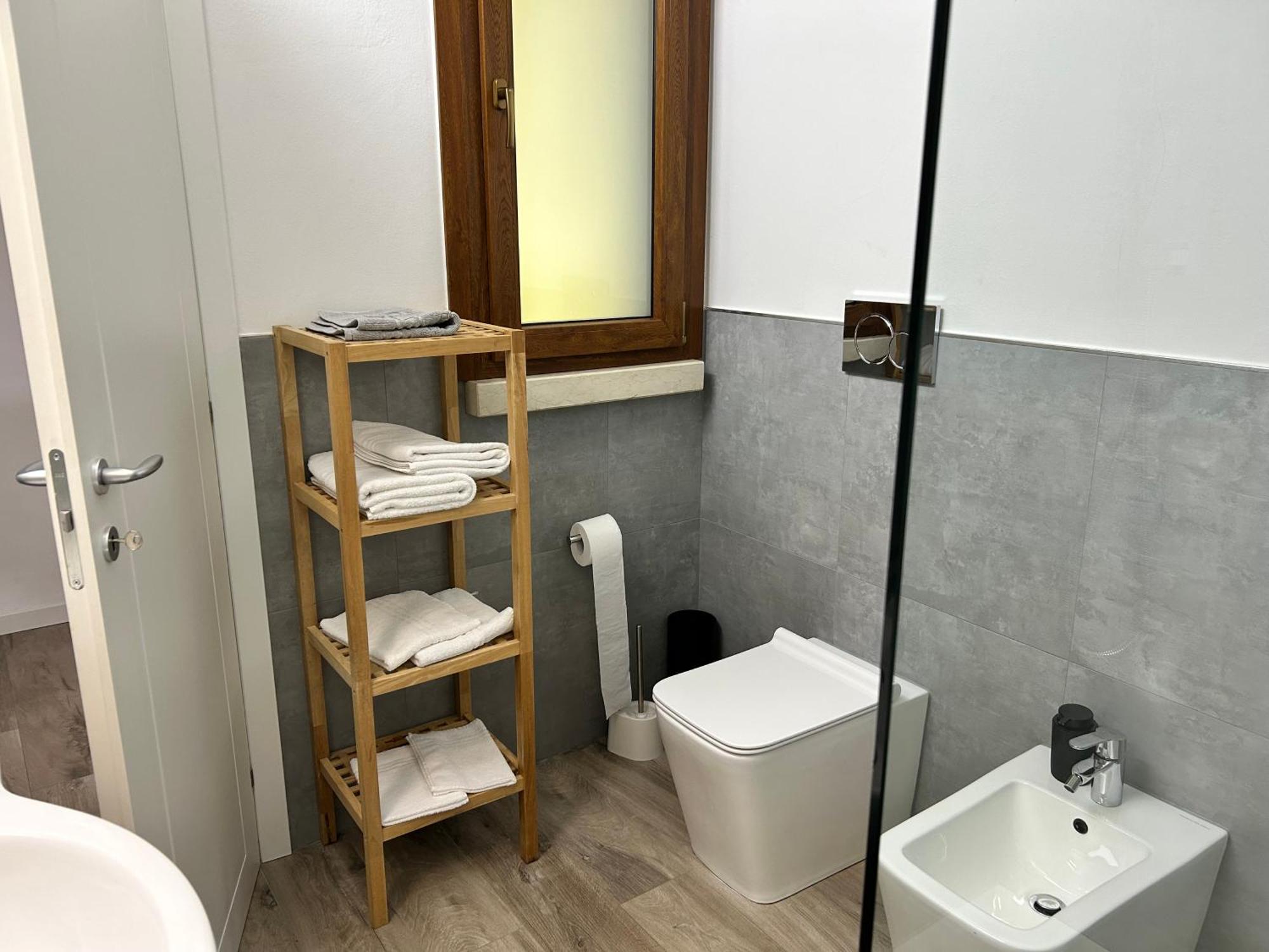 Relax & Emozioni Rooms فاليجيو سول مينشيو المظهر الخارجي الصورة